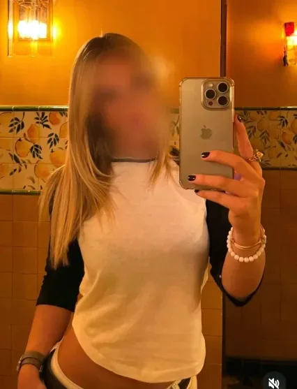Angelika, 29