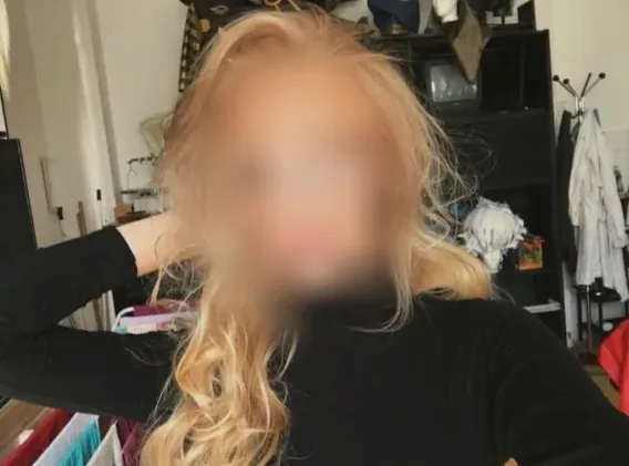Anna, 21