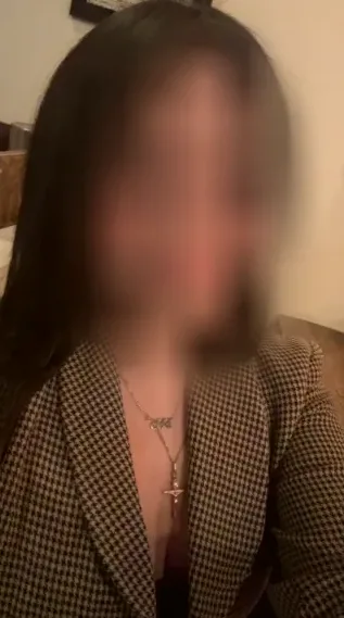 Carina, 29