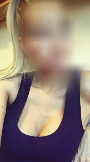 Doris, 28