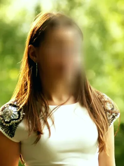 Emma, 35