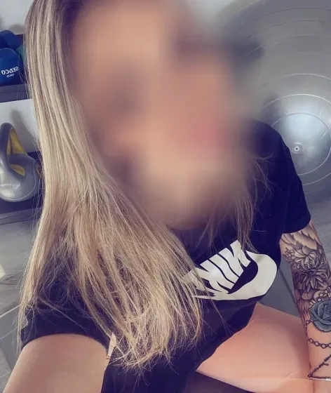 Jennifer, 21
