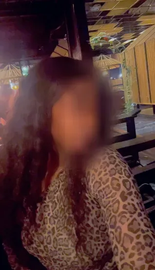 Jovana, 35