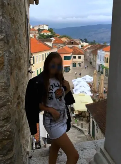 Nora, 33