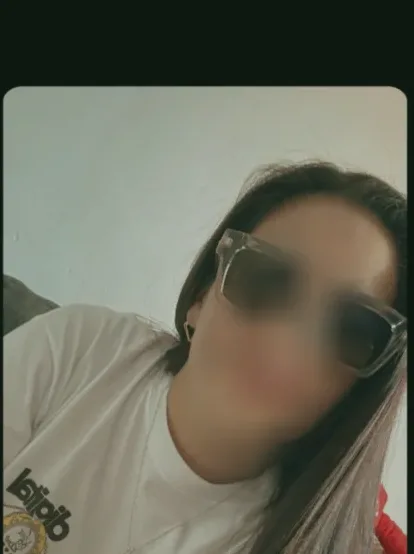 Paula, 34