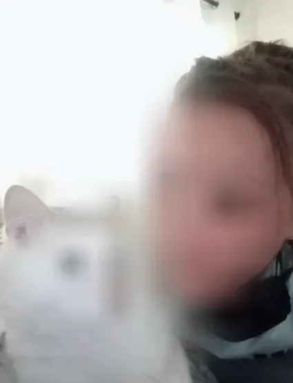 Rosa, 38