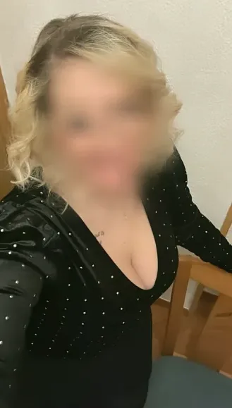 Sophia, 37